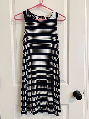 Loft swing dress, size extra small petite, excellent condition.